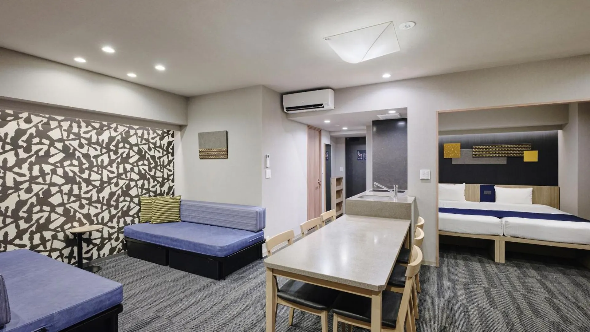 Monday Apart Premium Hamamatsucho location